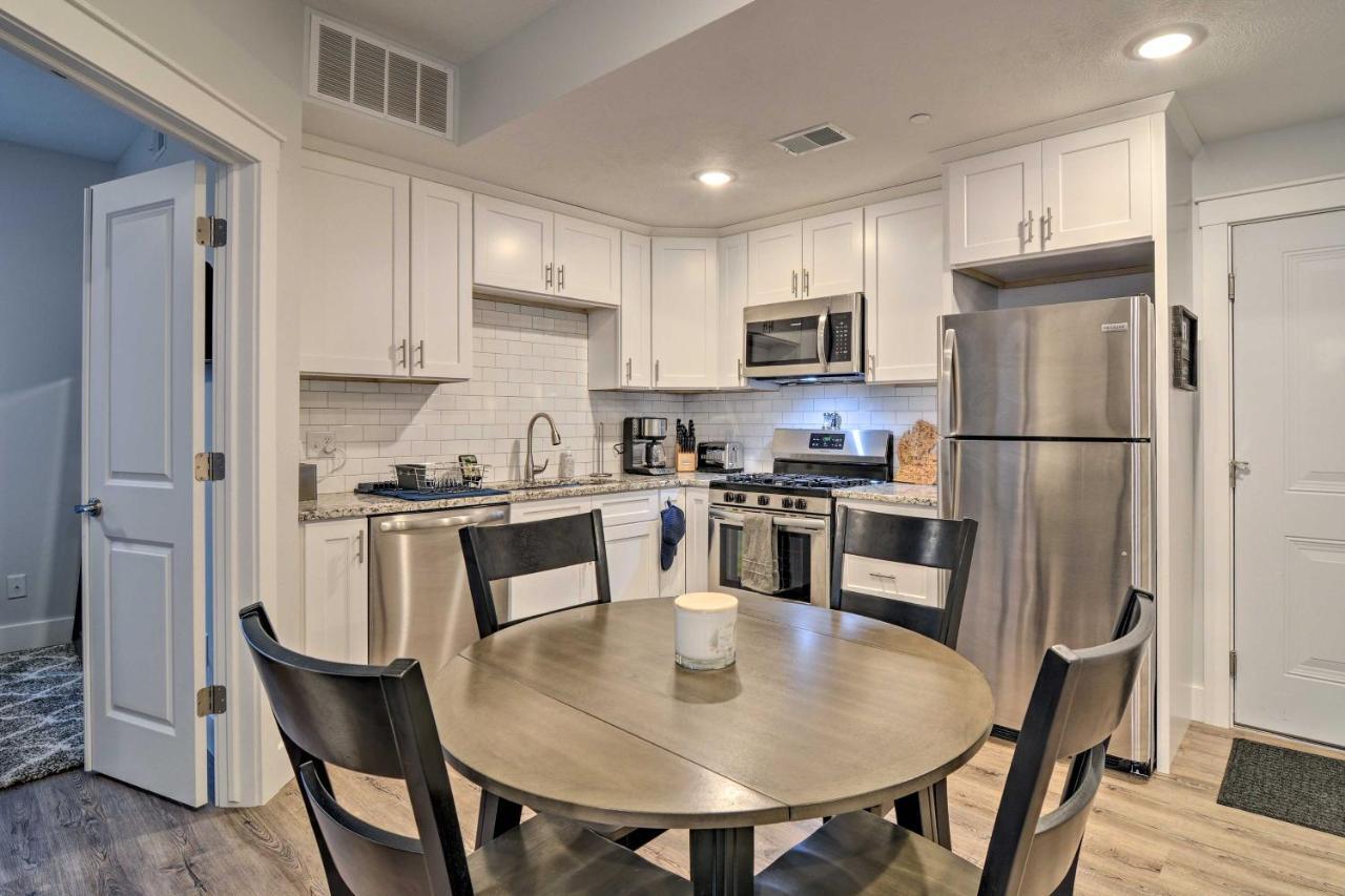 Modern Traverse City Condo About 1 Mi To Bay! Екстериор снимка