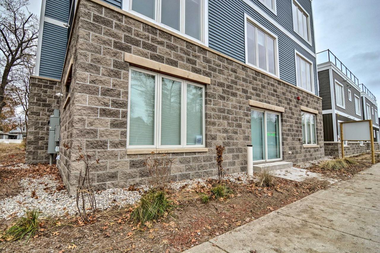 Modern Traverse City Condo About 1 Mi To Bay! Екстериор снимка